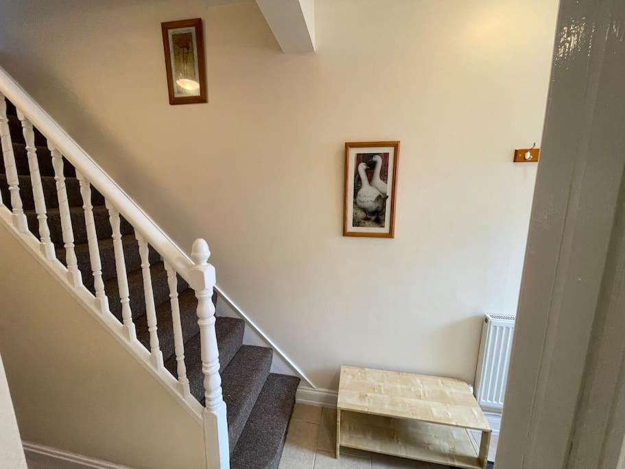 Beanies Lornestreet Four Bed House Apartment Swindon Luaran gambar