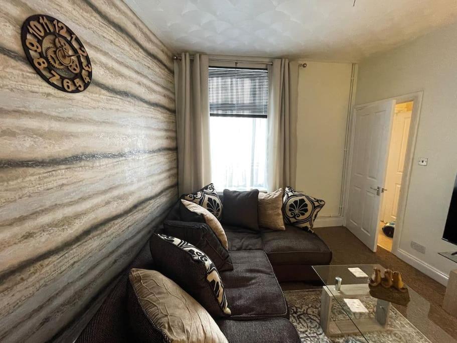 Beanies Lornestreet Four Bed House Apartment Swindon Luaran gambar