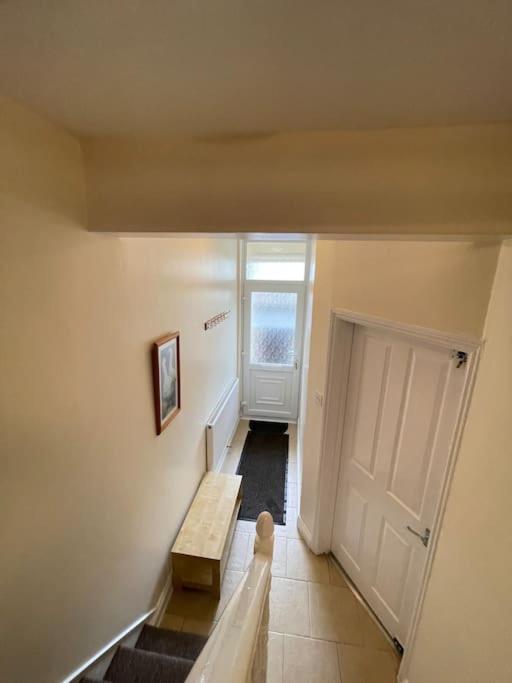 Beanies Lornestreet Four Bed House Apartment Swindon Luaran gambar
