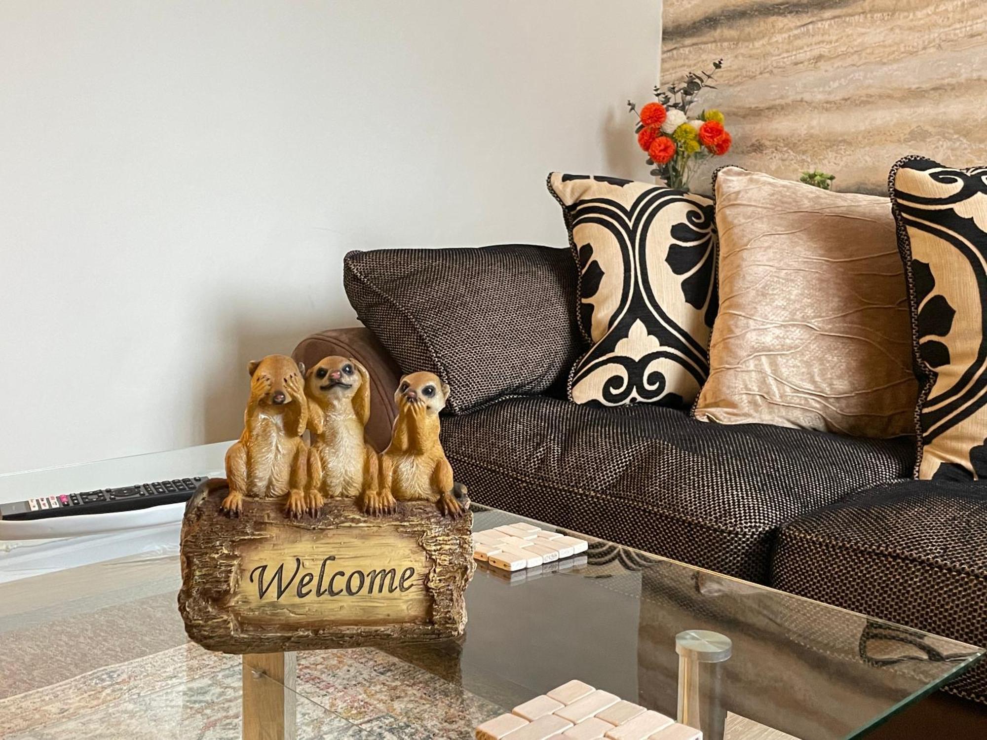 Beanies Lornestreet Four Bed House Apartment Swindon Luaran gambar