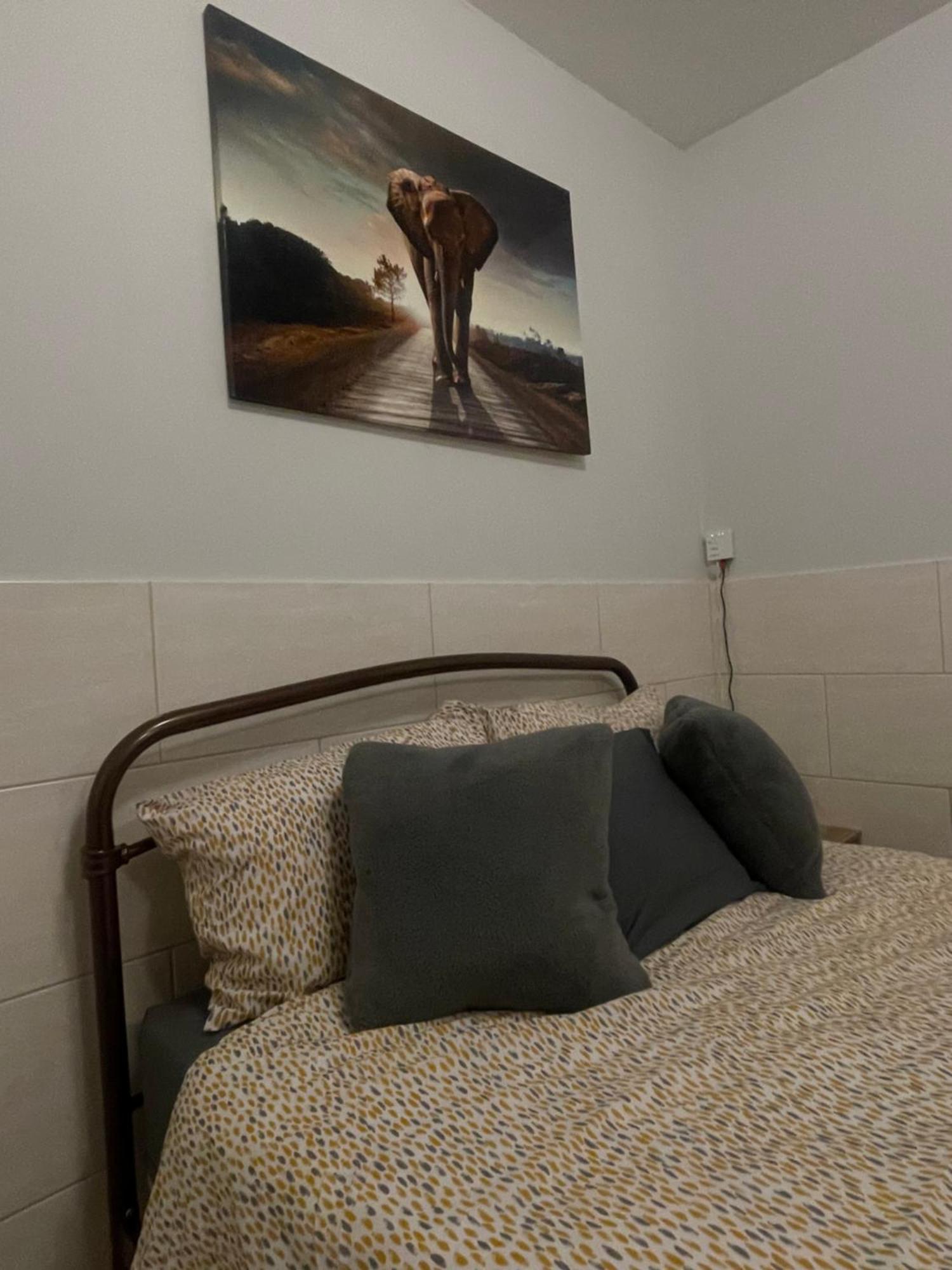 Beanies Lornestreet Four Bed House Apartment Swindon Luaran gambar