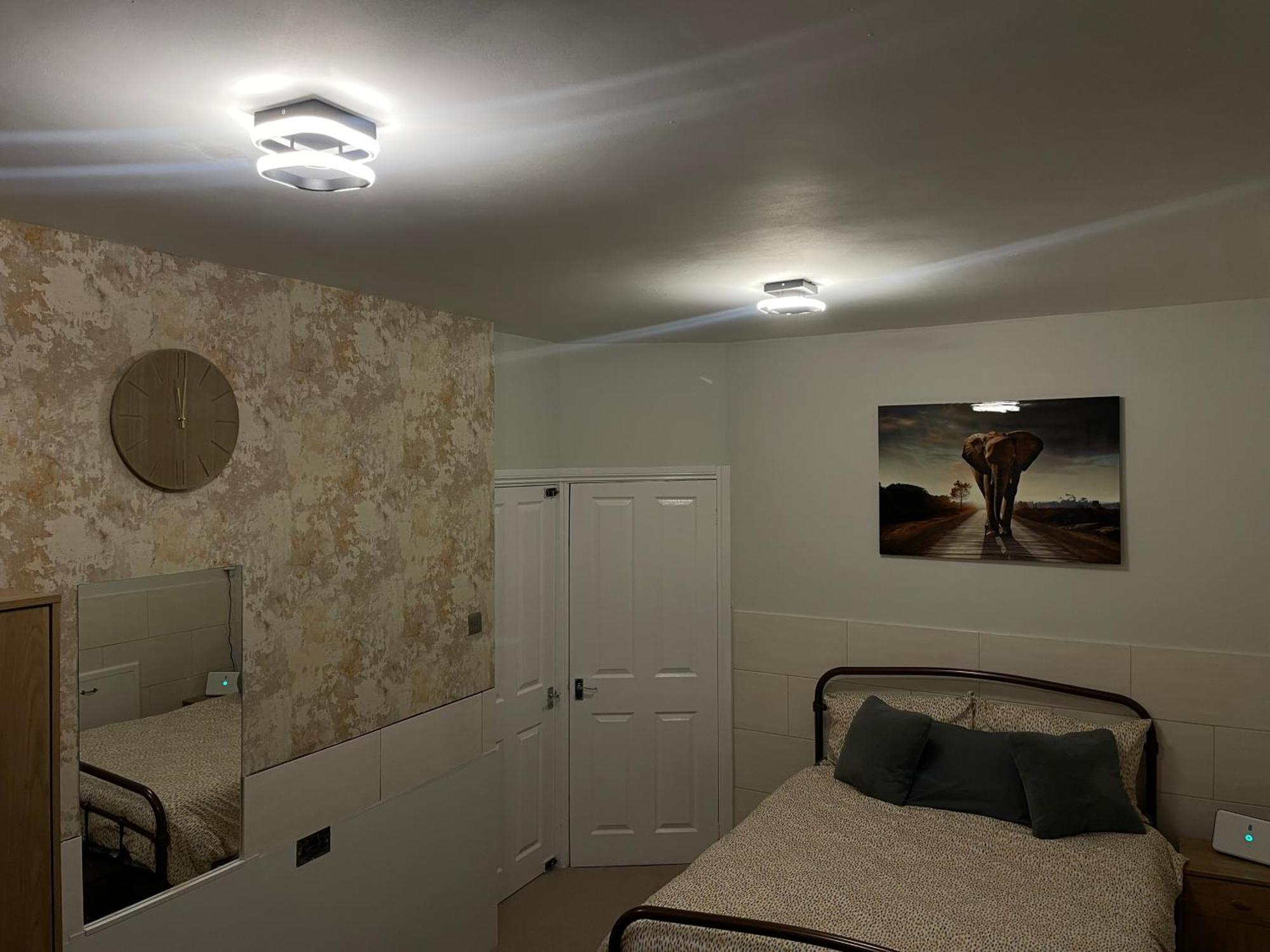 Beanies Lornestreet Four Bed House Apartment Swindon Luaran gambar