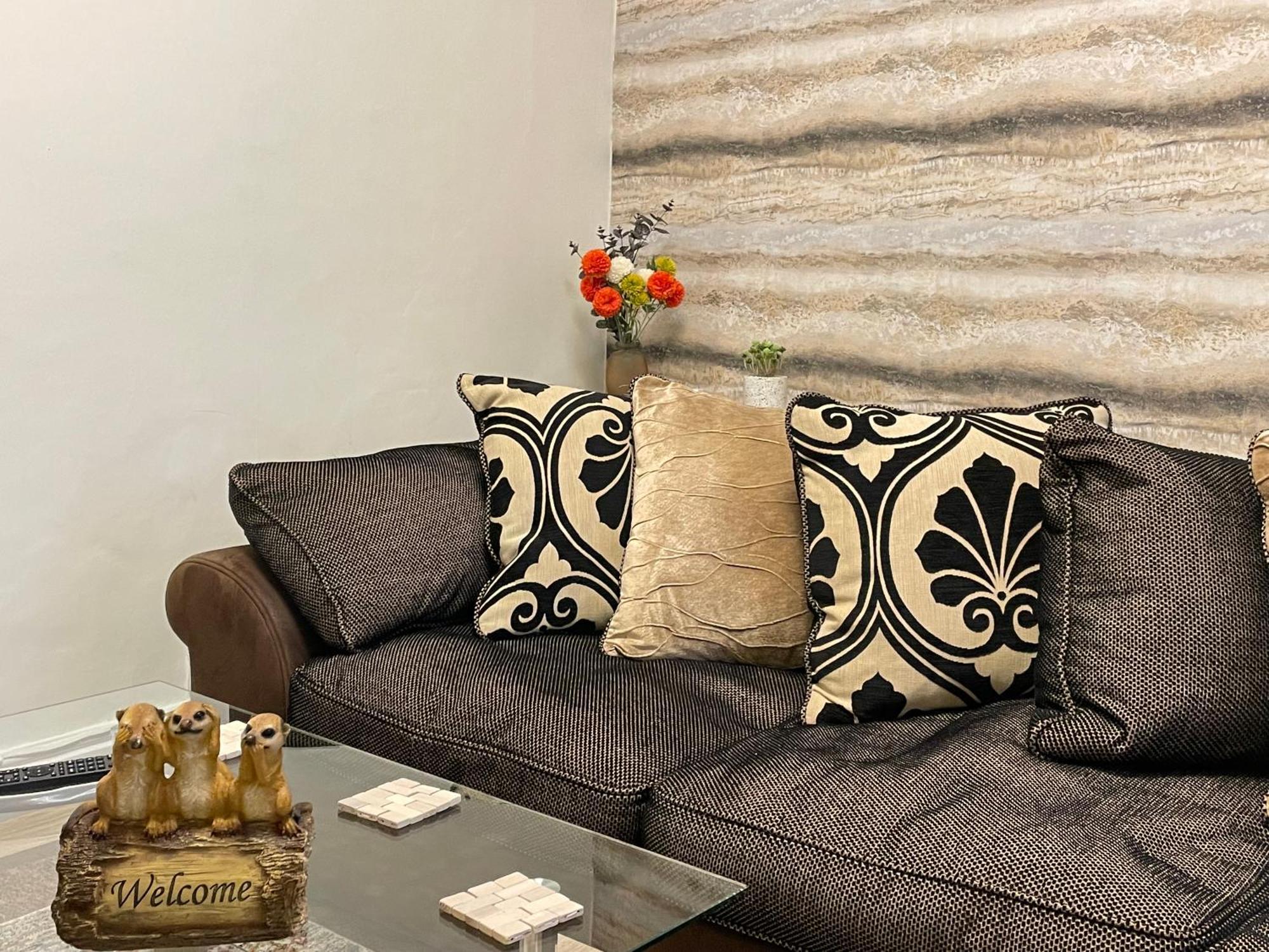 Beanies Lornestreet Four Bed House Apartment Swindon Luaran gambar