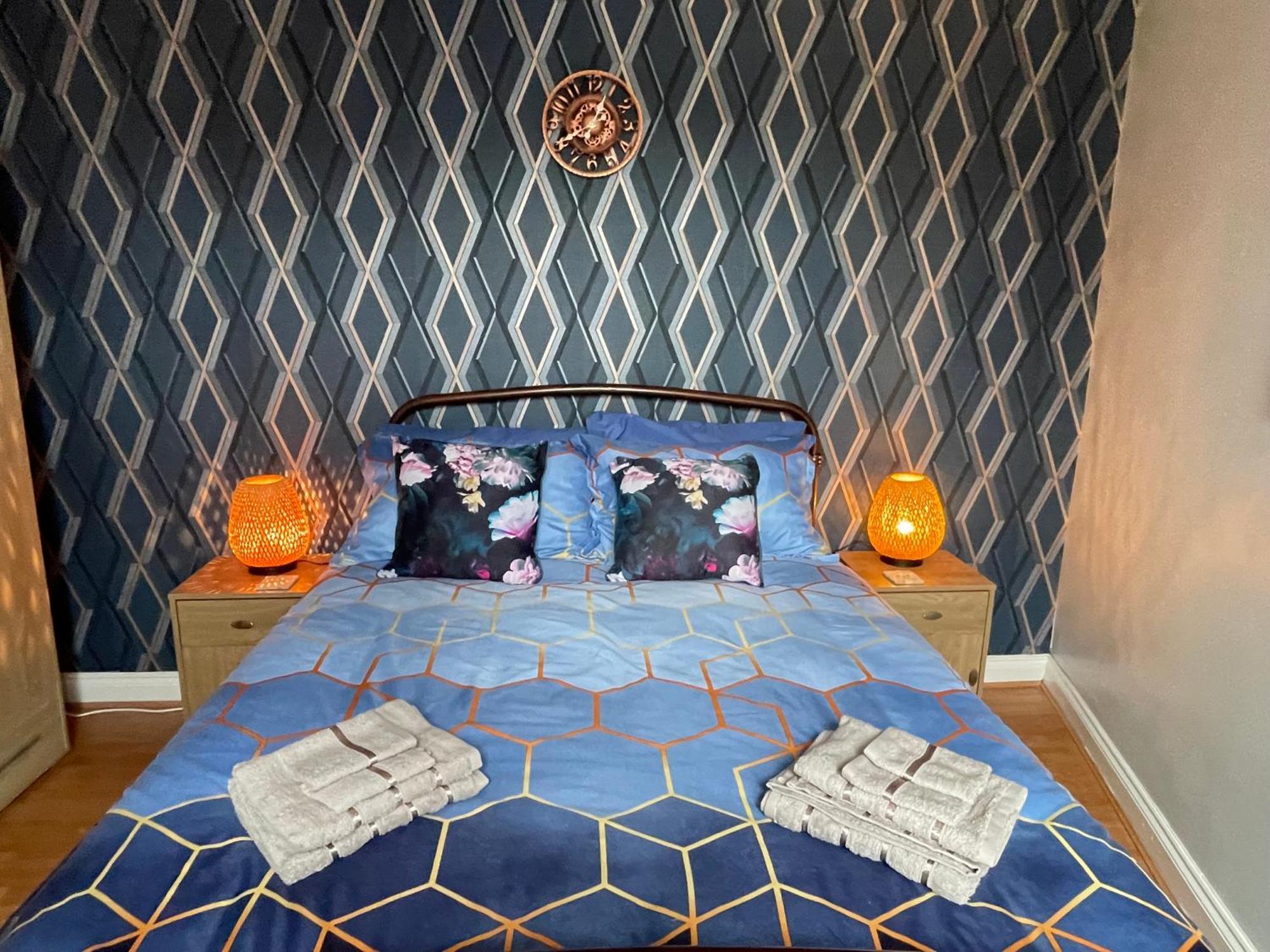 Beanies Lornestreet Four Bed House Apartment Swindon Luaran gambar
