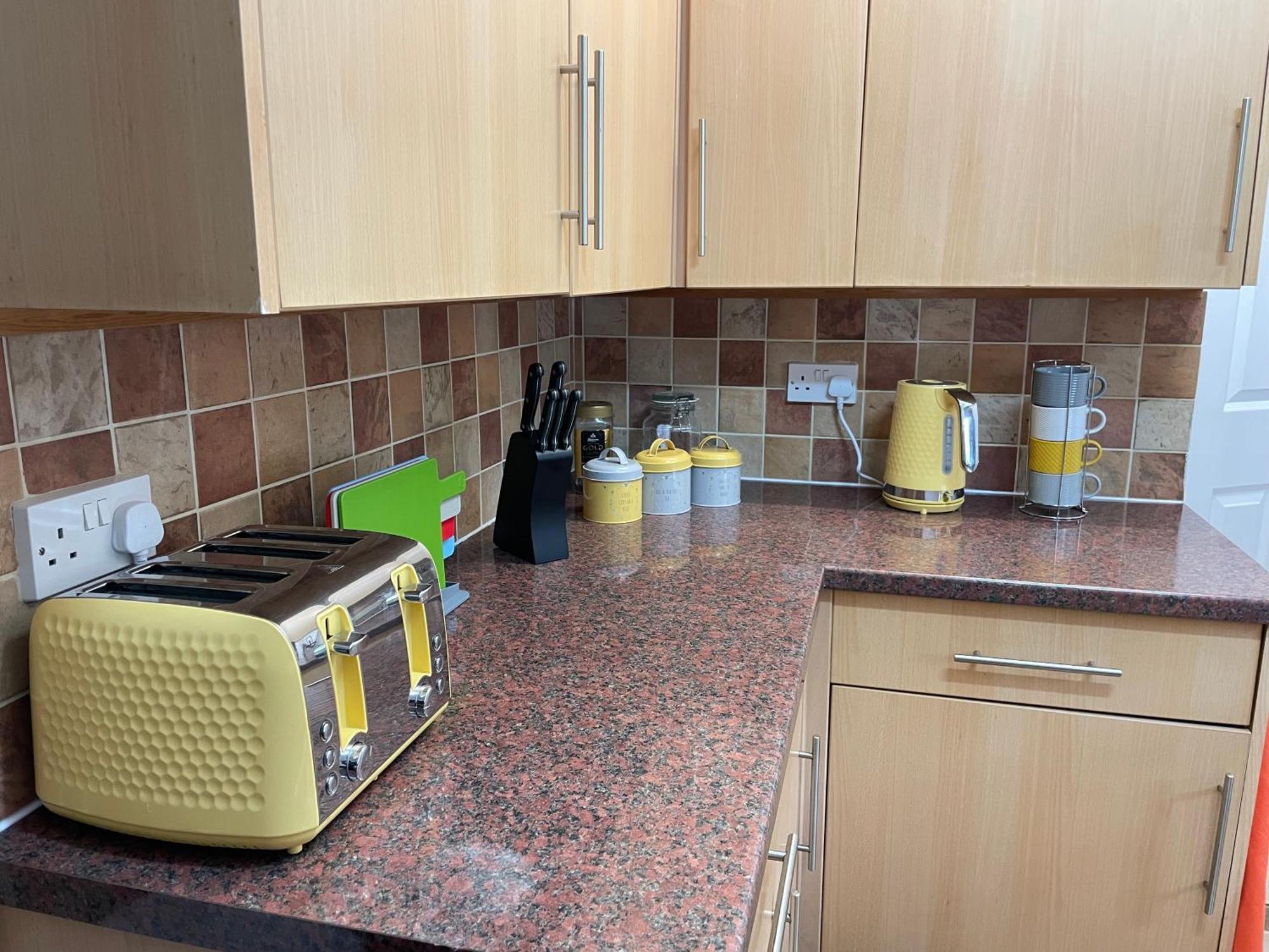 Beanies Lornestreet Four Bed House Apartment Swindon Luaran gambar